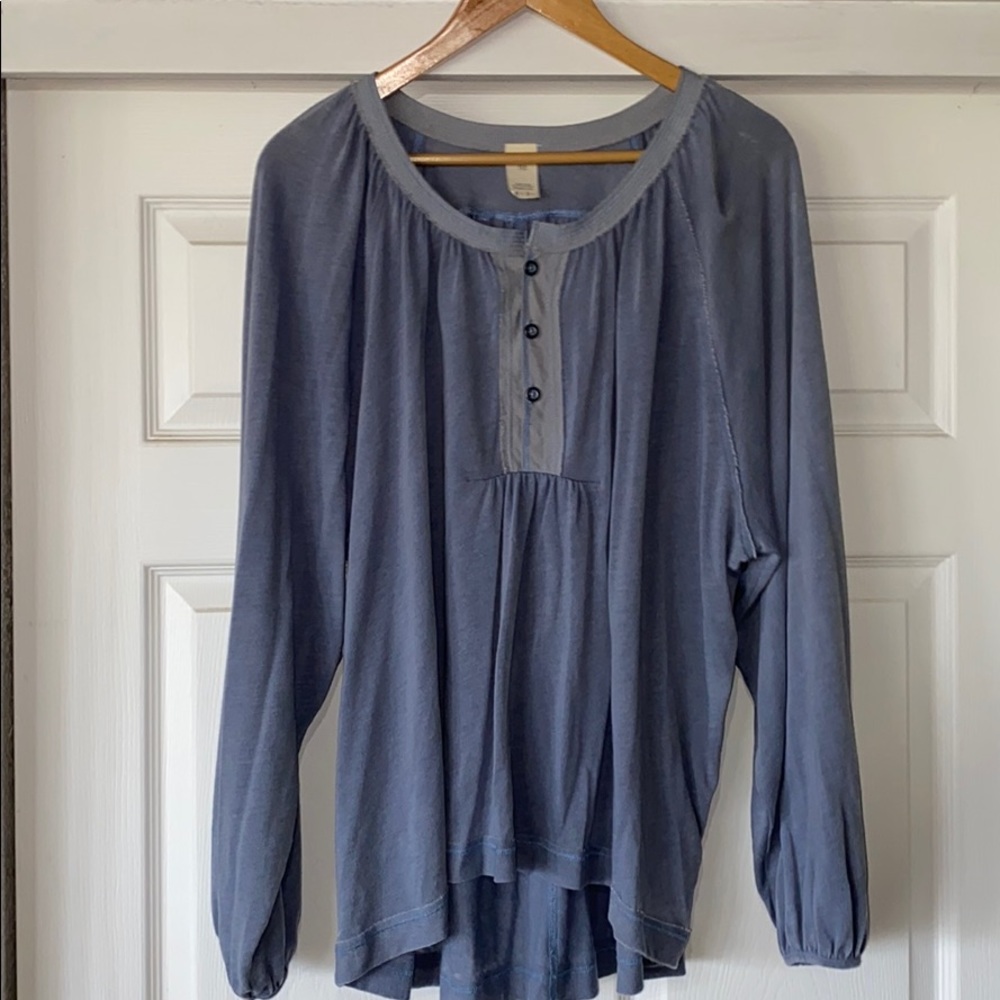 Light Blue/gray Top